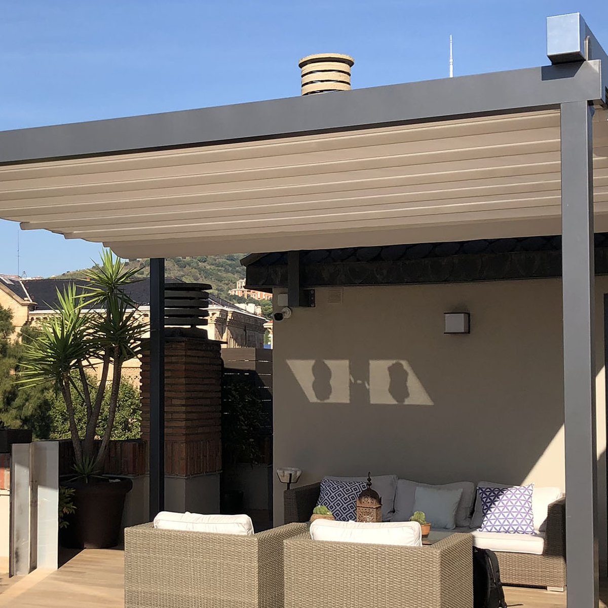 Toldo en forma de olas